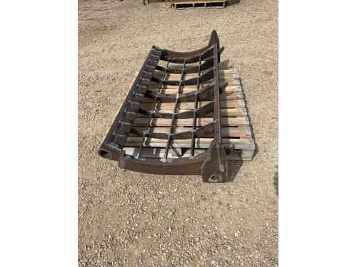 CHIP PAN SCREEN HOLDER